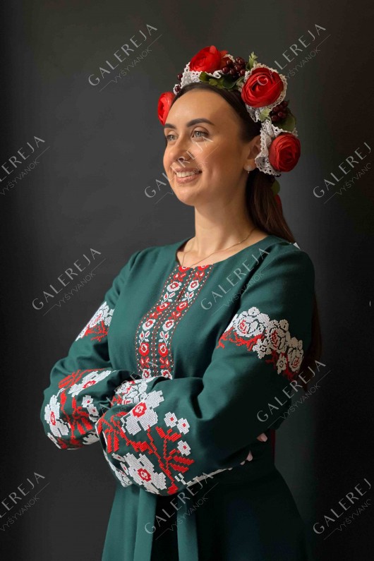 Dress embroidered "Prague Flowers"