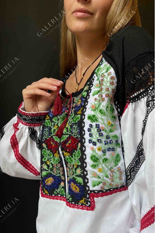 Borshchiv folk embroidery