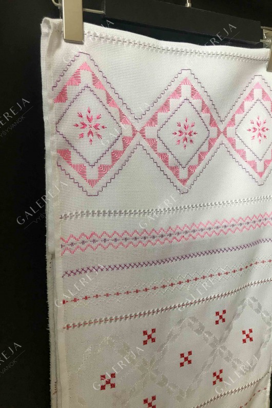 Embroidered towel3