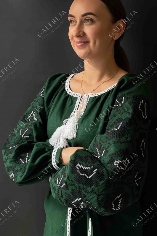 Women's embroidered blouse "Flowers"