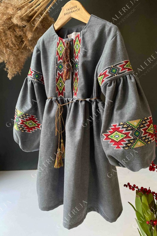 Embroidered dress for a girl "ГВ6421"