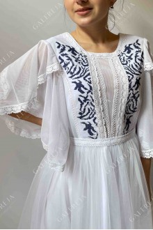 Women's embroidered dress "Fatyn"
