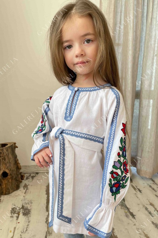 Блуза  вишита для дівчинки «Квіткова»