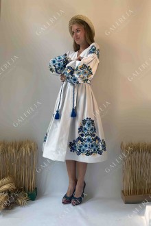 Жіноче вишите плаття на затин «Вікторія»