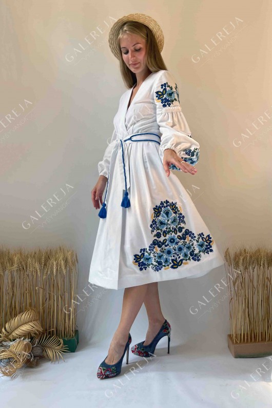 Жіноче вишите плаття на затин «Вікторія»