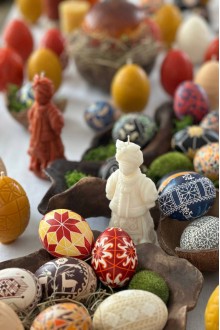 Wooden Easter eggs "Petrykiv painting"