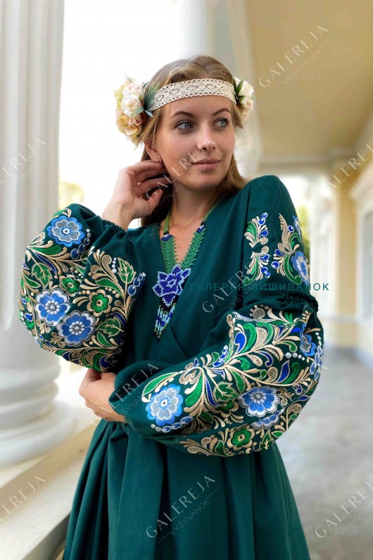 Жіноче вишите плаття на затин «Петриківський розпис»