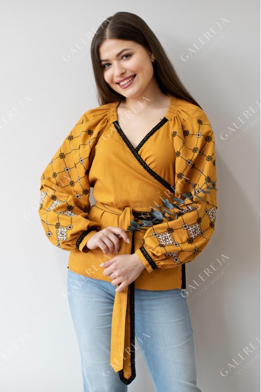 Women's embroidered blouse "Autumn Zatin"
