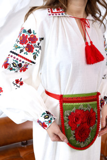 Embroidered pocket "Red Rose"