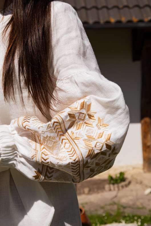 Women's Embroidered Dress "Hutsulka".