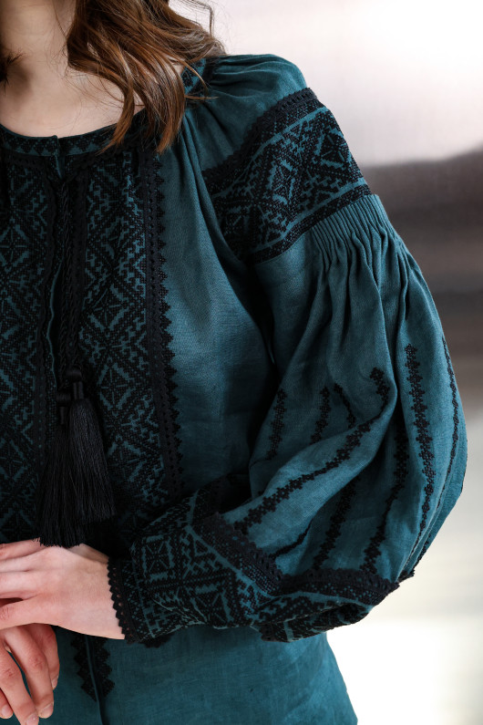 Women’s Vyshyvanka “Legend”