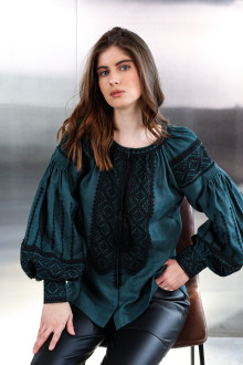 Women’s Vyshyvanka “Legend”
