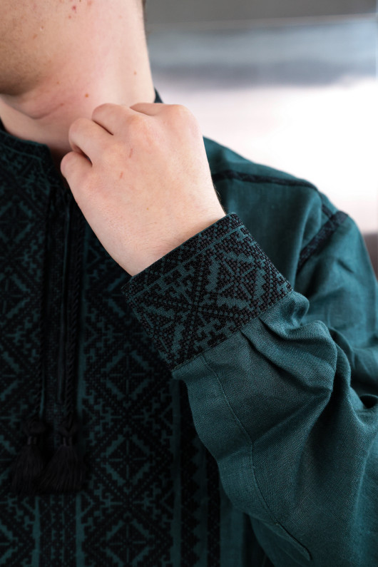 Men’s Vyshyvanka “Legend”
