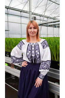 Women’s embroidered shirt “Barvinok”