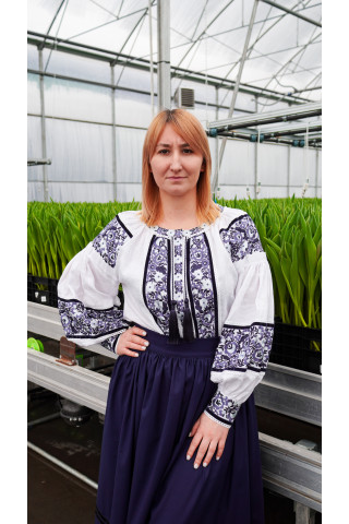 Women’s embroidered shirt “Barvinok”