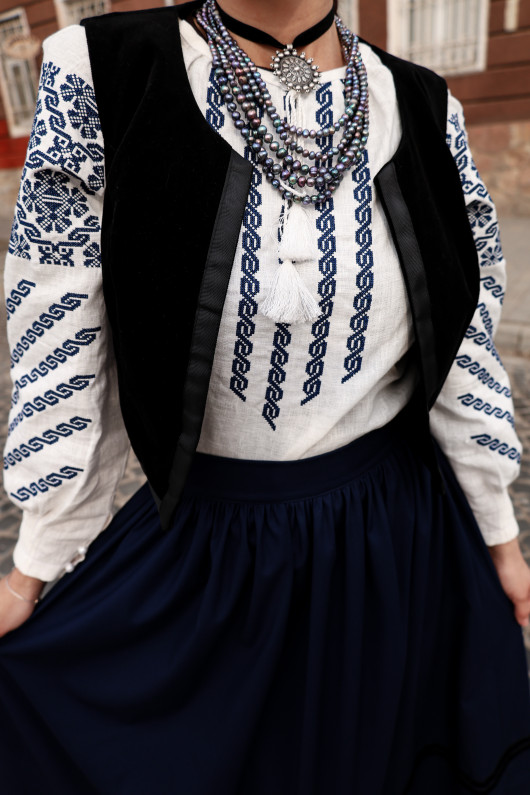 Necklace “Zoretsvit”