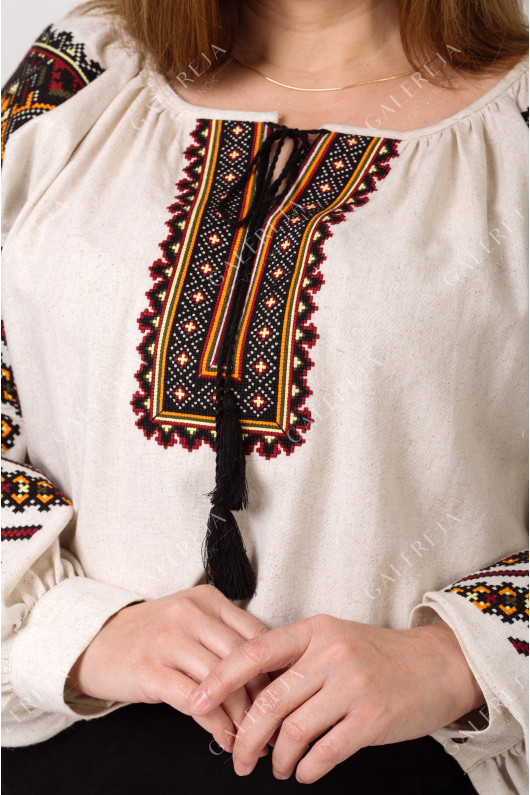 Women's embroidered shirt "Grandma"