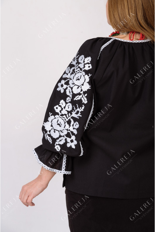 Women's embroidered shirt "Rose"