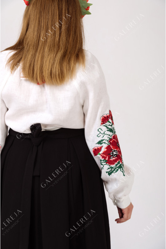 Women's embroidered shirt "Makoveya"
