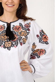 Women's embroidered shirt "Exquisite"