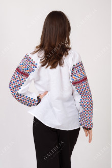 Women's embroidered shirt "Coquette"