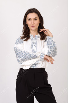 Women's embroidered shirt "Tadeya"